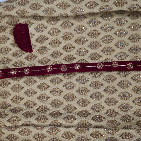 Manyavar Men's Beige Jacquard Traditional Groom Sherwani Set Size‎ L - Picture 4 of 9